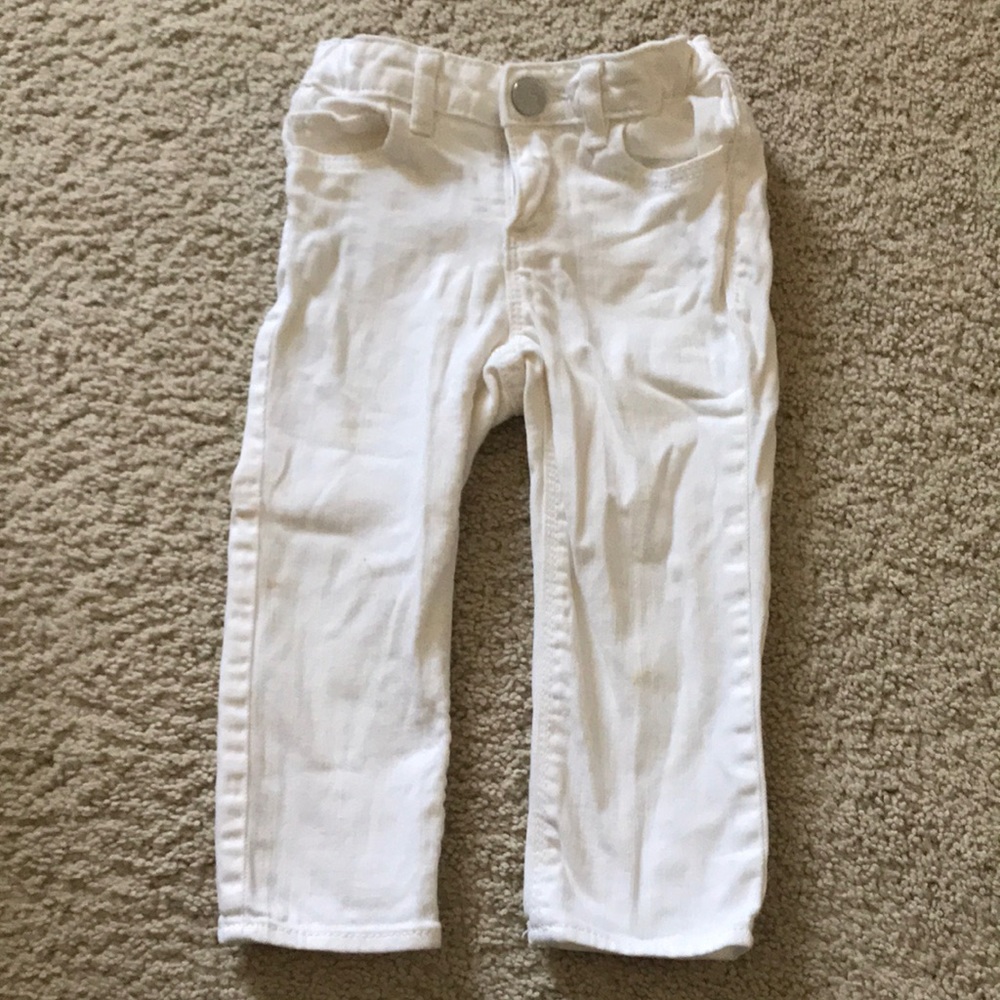 Toddler girls Gap white denim. Size 18-24 months.